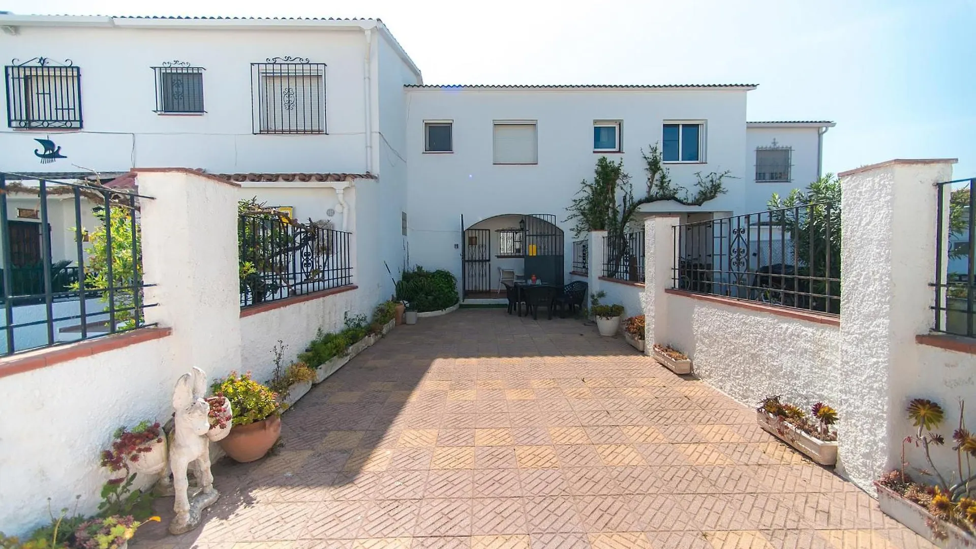 Villa Welcs Casa 242 Emp Con Terraza Y Acceso Al Muelle Ampuriabrava Сasa de vacaciones