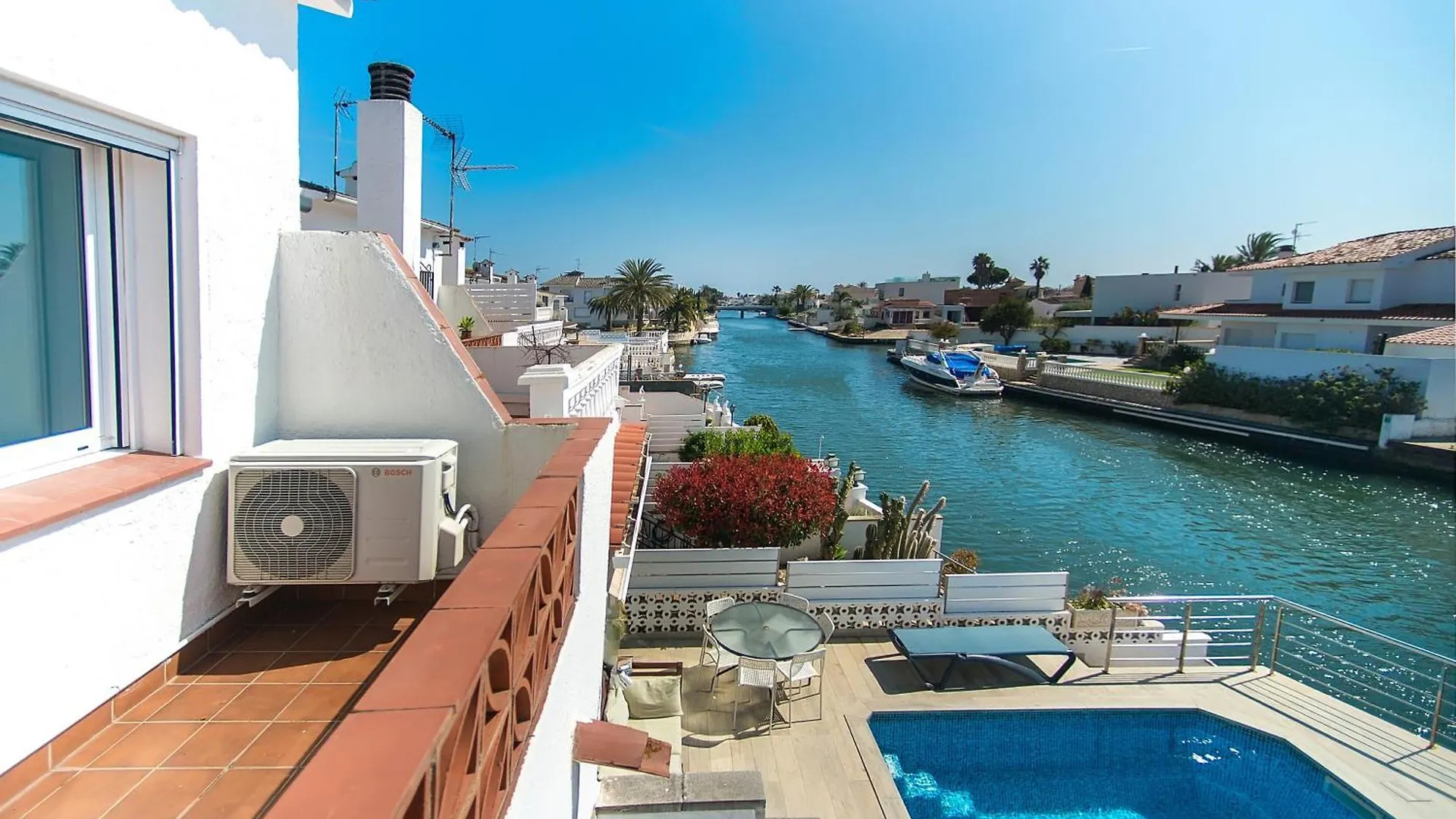 Villa Welcs Casa 242 Emp Con Terraza Y Acceso Al Muelle Ampuriabrava